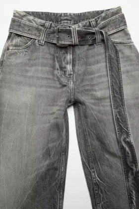 Belted jeans – Relaxed fit