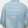 Button-up shirt logo stamp