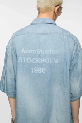Button-up shirt logo stamp