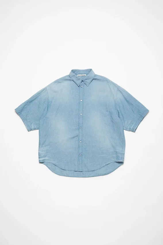 Button-up shirt logo stamp