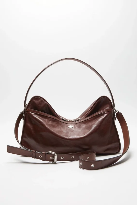 Camero Camera bag with buckles