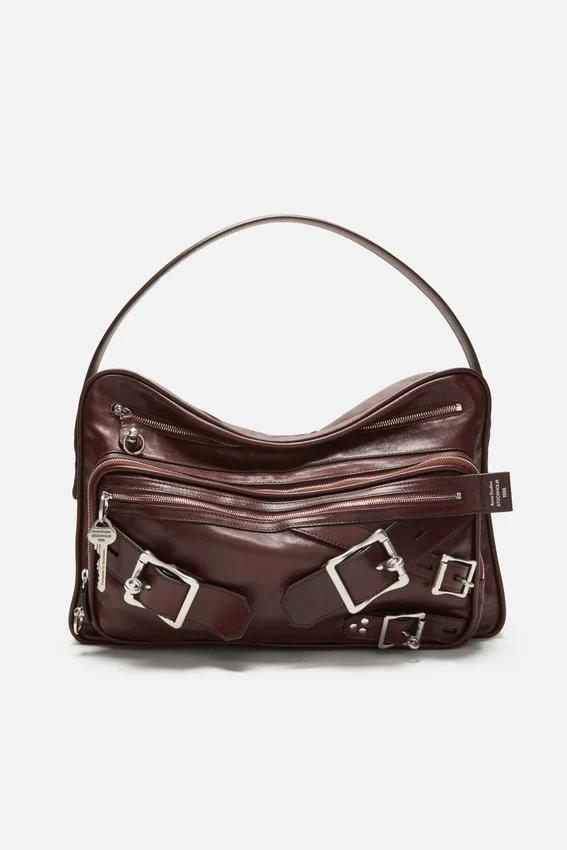 Camero Camera bag with buckles