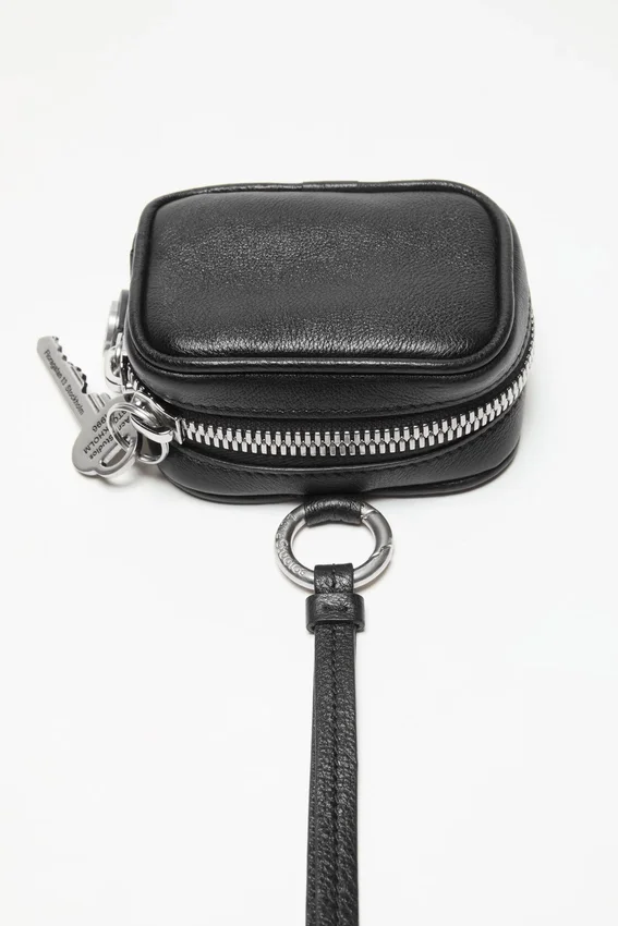 Camero Clip