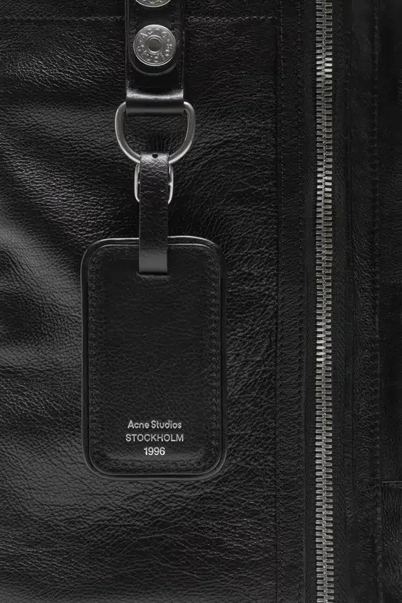 Camero Hotel shoulder bag