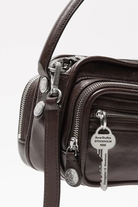 Camero kit crossbody bag