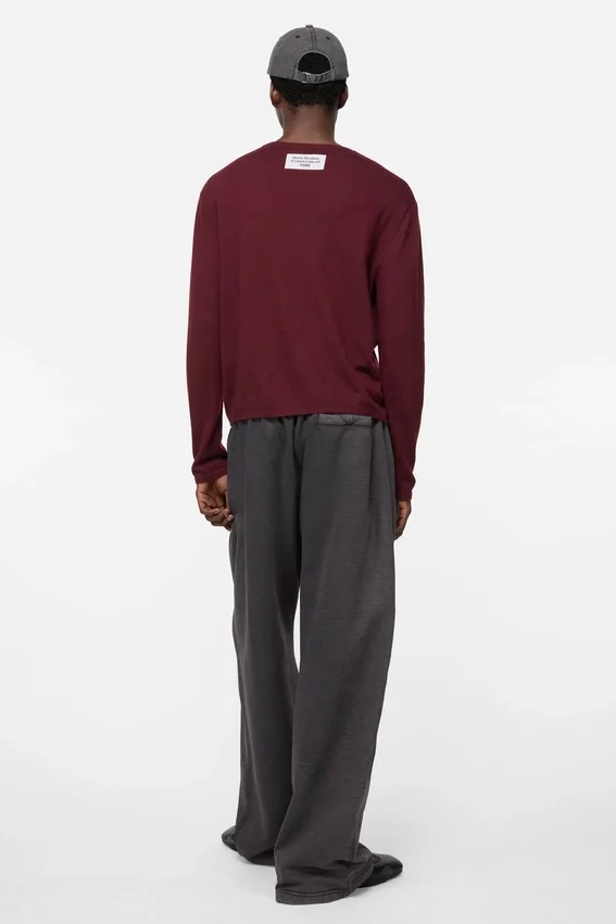 Cashmere sweater