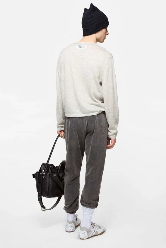 Cashmere sweater