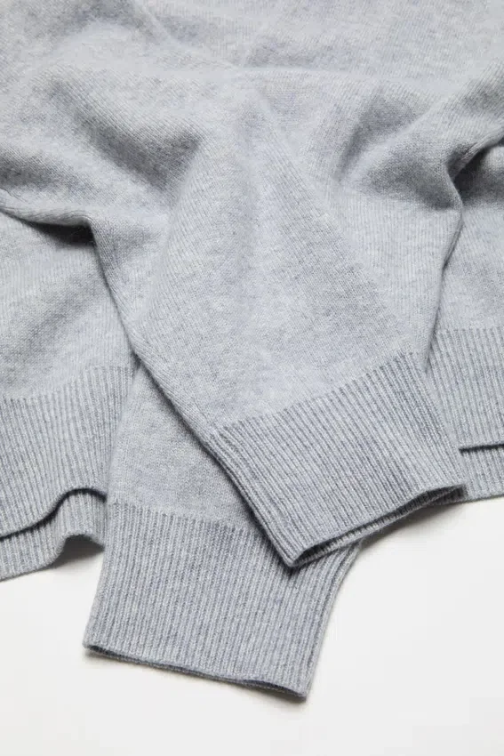 Cashmere sweater