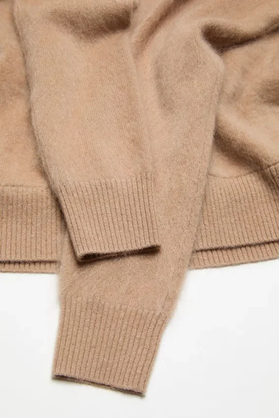 Cashmere sweater