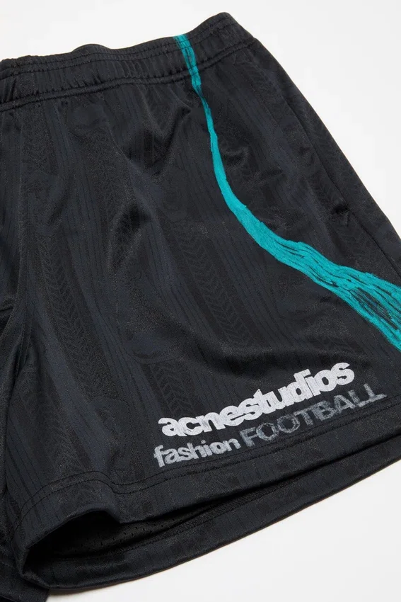 Casual graphic shorts