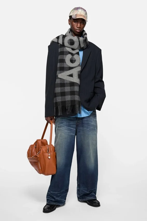 Check logo scarf