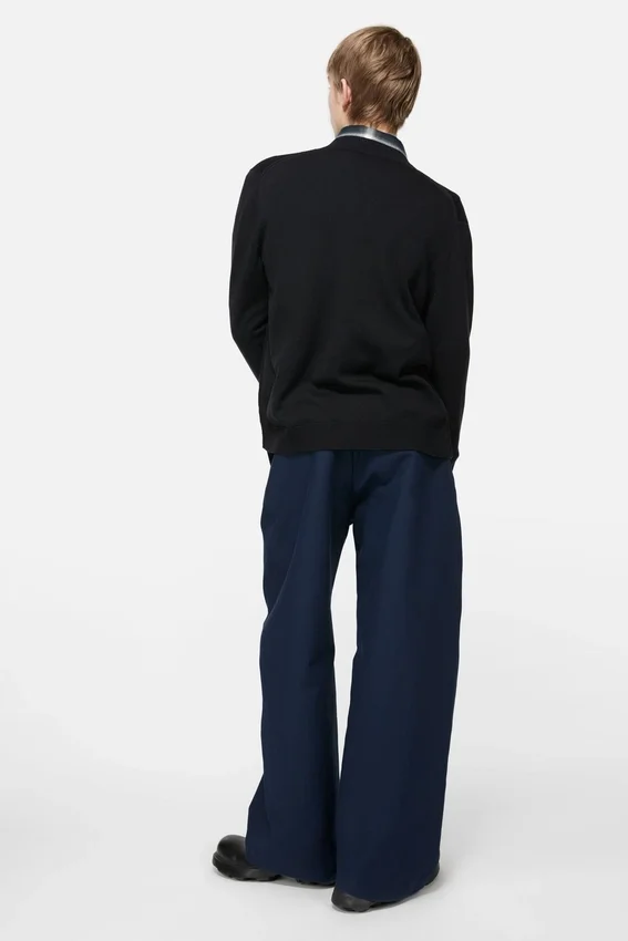 Crewneck bow logo cardigan