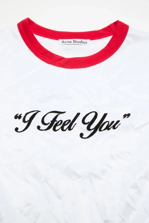 Crinkled logo t-shirt