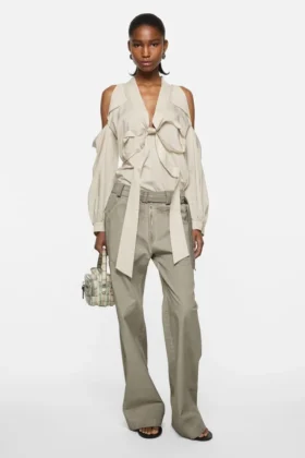 Cut-out blouse with bow