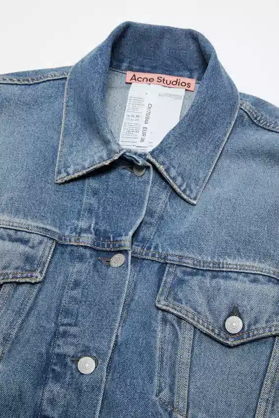 Denim jacket - Relaxed cropped fit