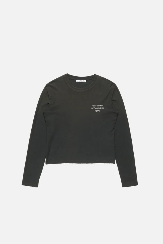 Distressed logo t-shirt