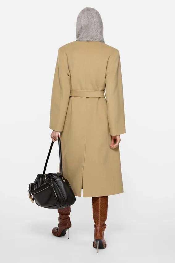 Double-breasted cashmere coat
