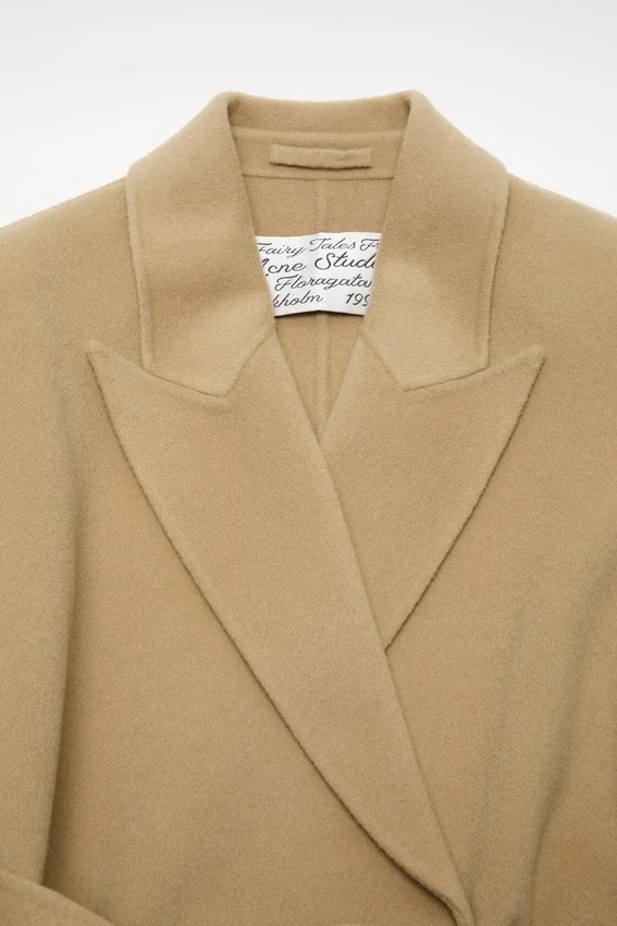 Double-breasted cashmere coat