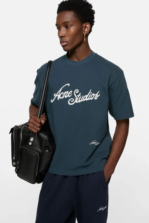 Embroidered logo t-shirt