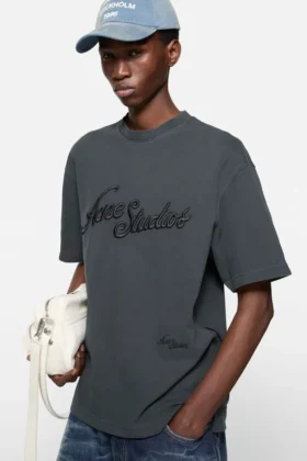 Embroidered logo t-shirt