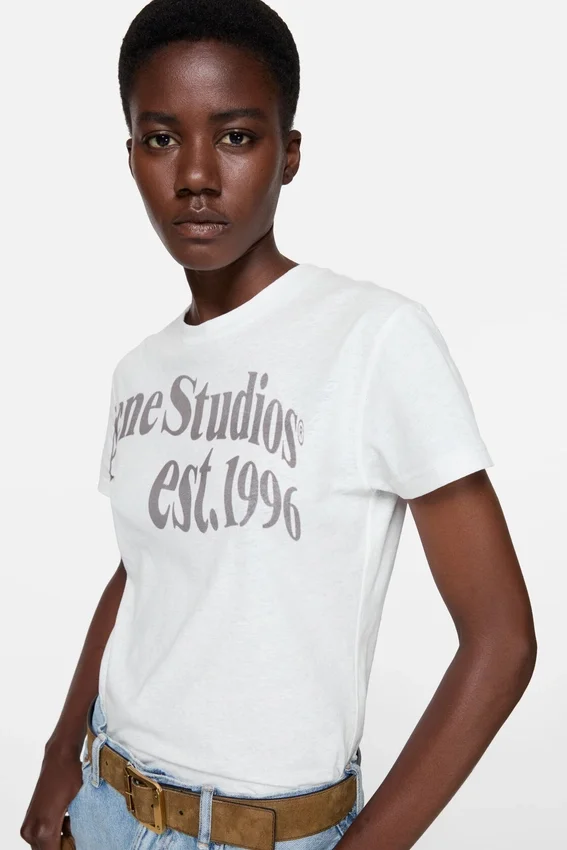 Fitted graphic t-shirt