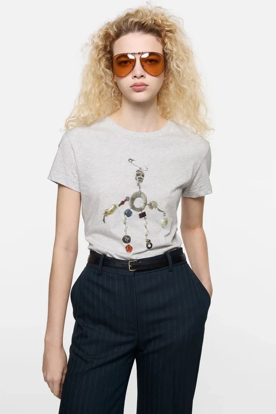 Fitted graphic t-shirt