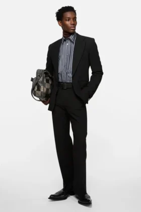 Fitted suit jacket
