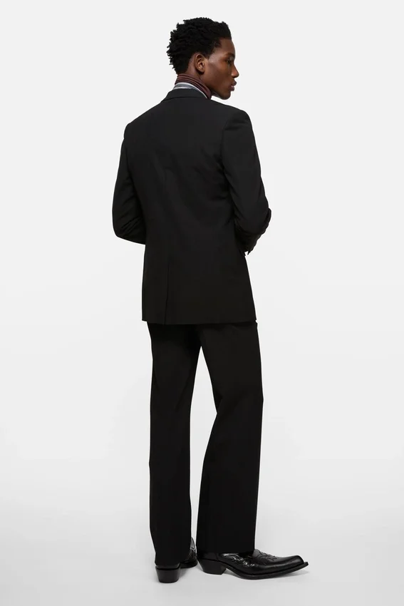 Fitted suit jacket