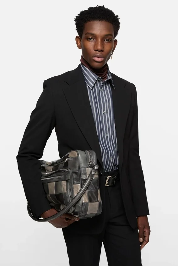 Fitted suit jacket