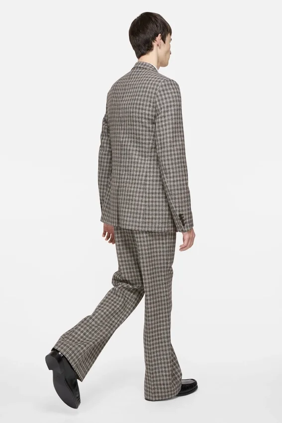 Fitted wool suit jacket