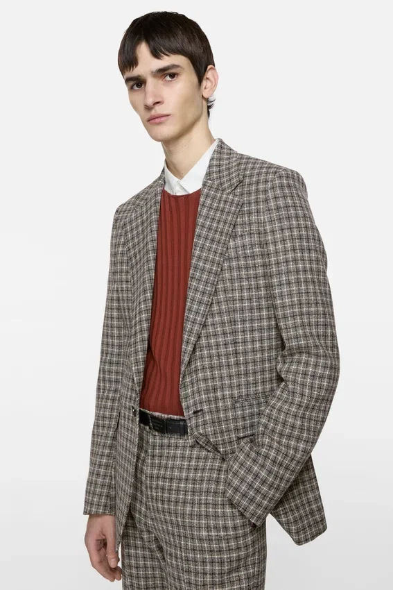 Fitted wool suit jacket