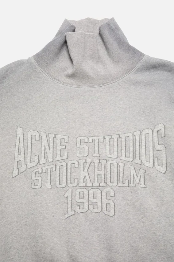 Fleece sweatshirt with logo