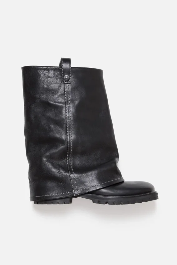 Folded leather boot