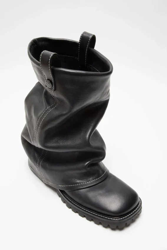Folded leather boot