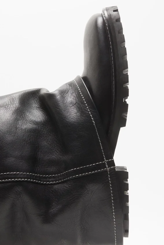 Folded leather boot
