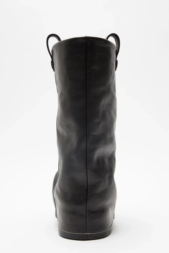Folded leather boot