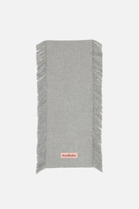 Fringe wool scarf