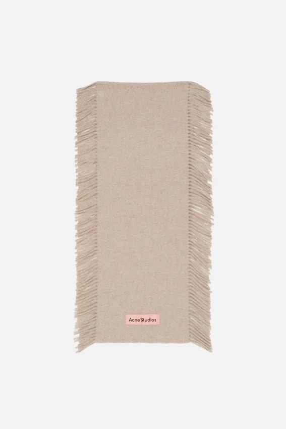 Fringe wool scarf