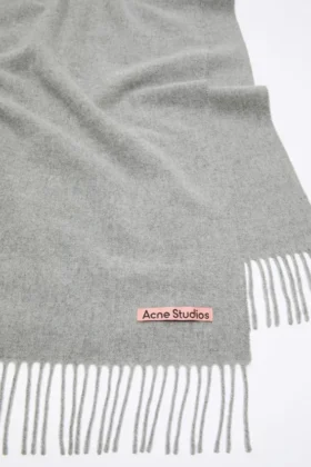 Fringe wool scarf – Narrow
