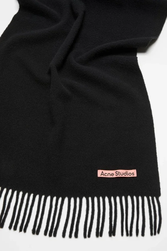 Fringe wool scarf – Narrow