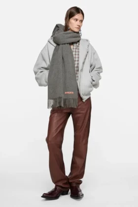 Fringe wool scarf - skinny
