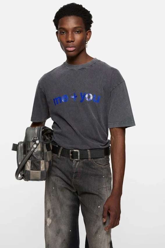 Glitter graphic t-shirt