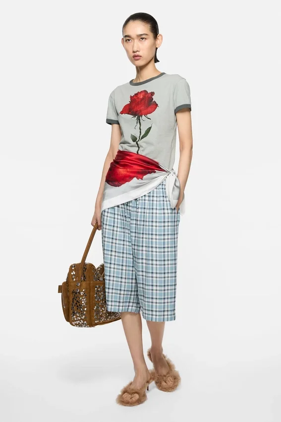 Graphic rose t-shirt