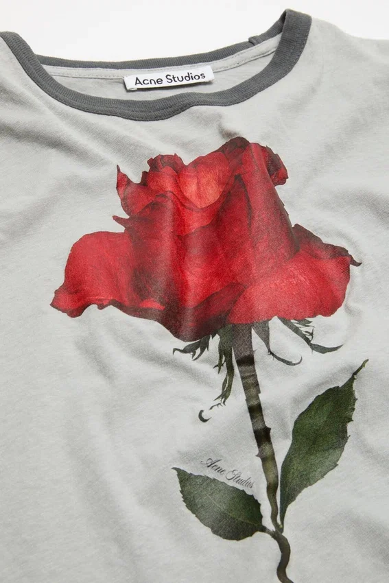 Graphic rose t-shirt