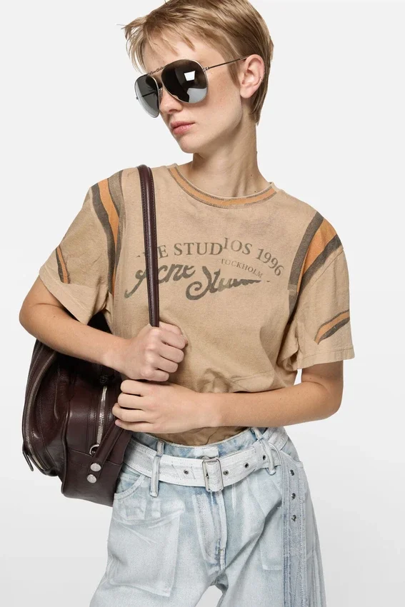 Graphic t-shirt