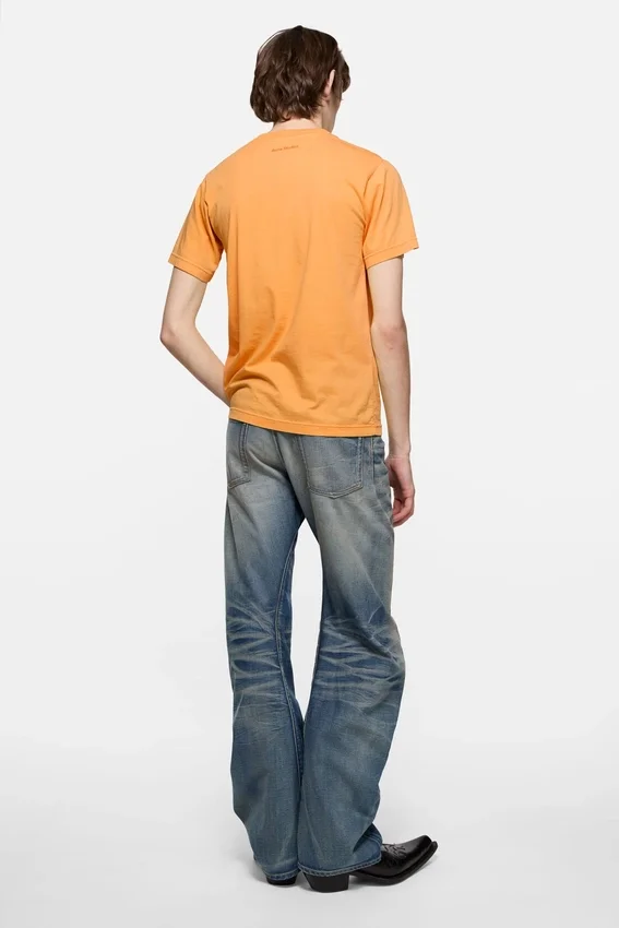 Graphic t-shirt