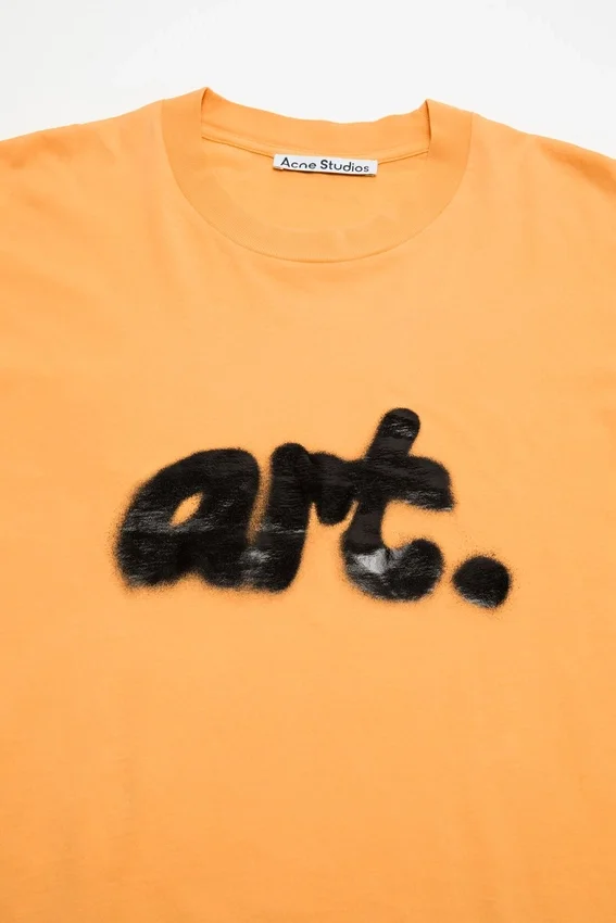 Graphic t-shirt