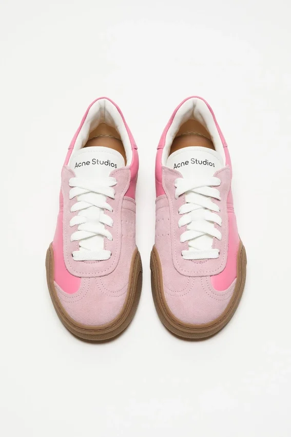 Lace-up sneakers