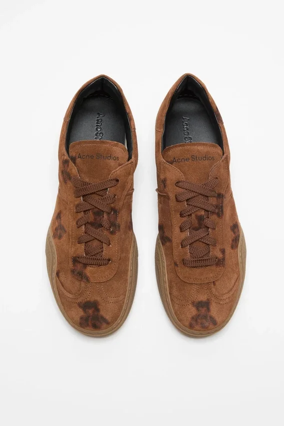 Lace-up sneakers