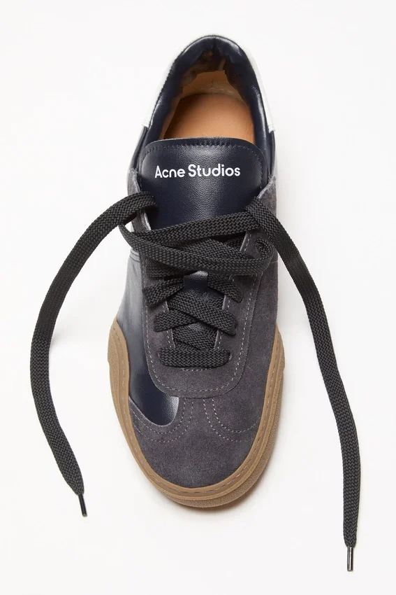 Lace-up sneakers